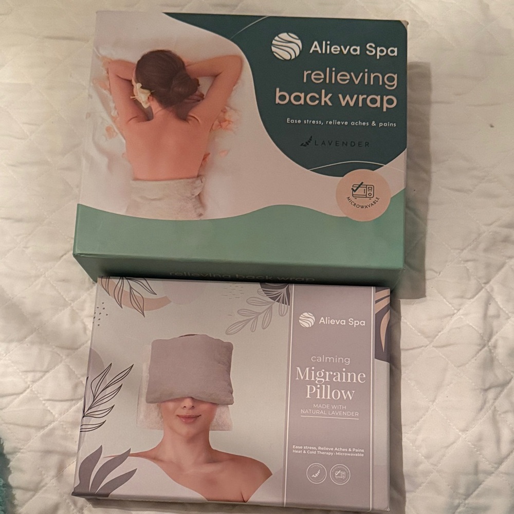 Alieva Spa- Lavender Back Wrap and Migraine Pillow Set